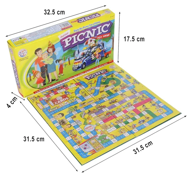 The box and board with measurements: a box about 32.5 x 17.5 x 4 cm and a board about 31.5 cm square